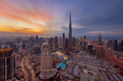 Dubai atrai US$ 10 bilhões em capital privado e lidera vendas globais de imóveis ultraluxuosos, aponta consultoria Knight Frank