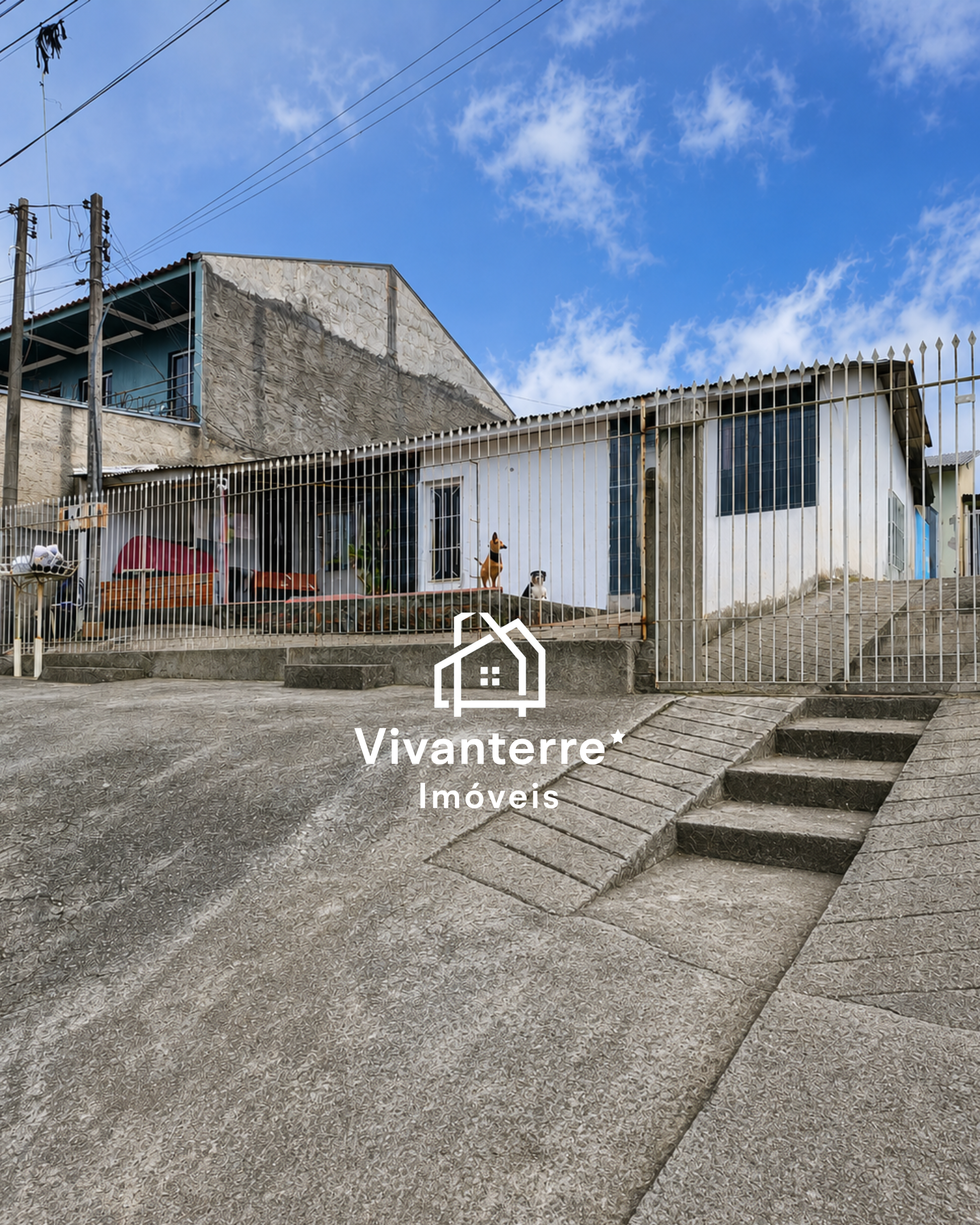 Terreno com 3 Casas à venda no Campina do Arruda, em Almirante Tamandaré-PR.