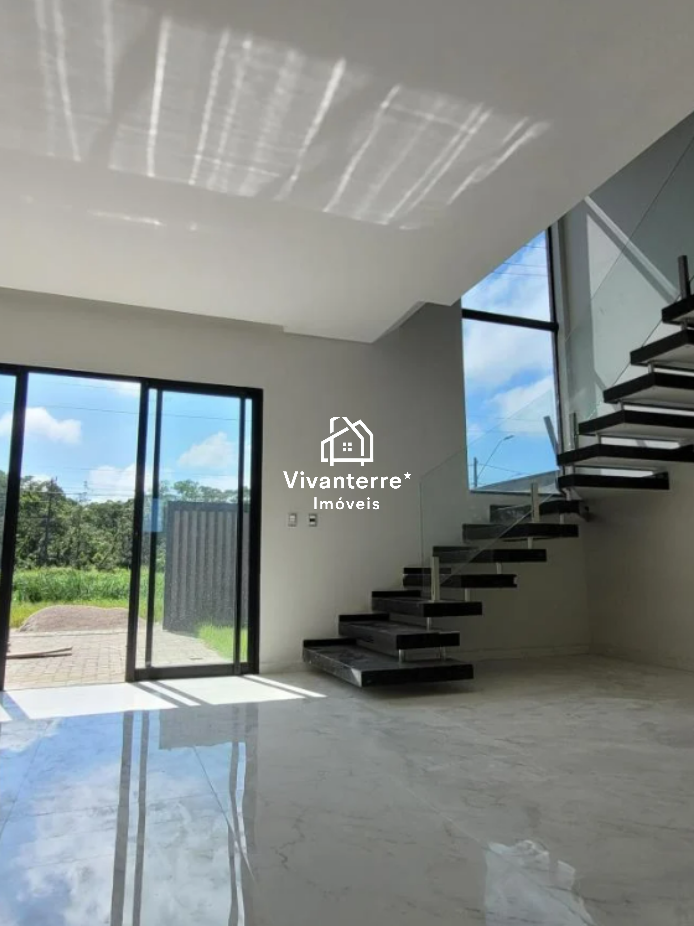 Triplex à Venda em Guaratuba-PR.